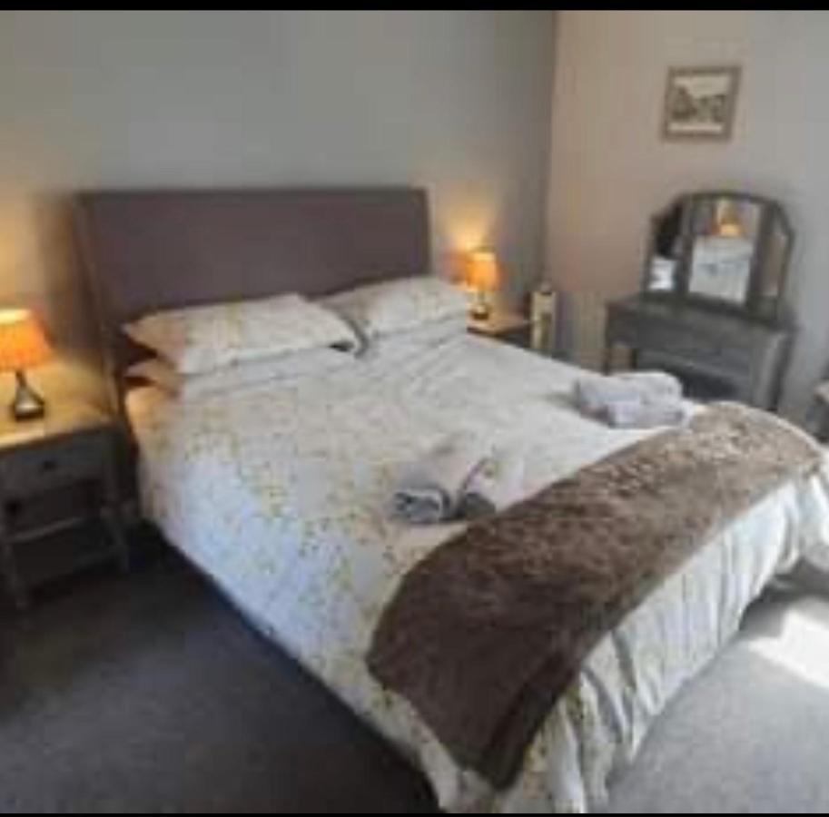 The Royal George Staithes Bed & Breakfast Екстериор снимка